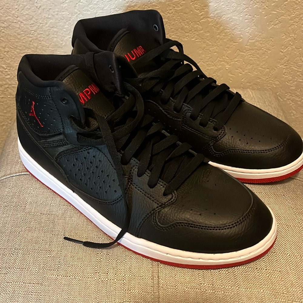 Nike AirJordan Jumpman, size 10.5